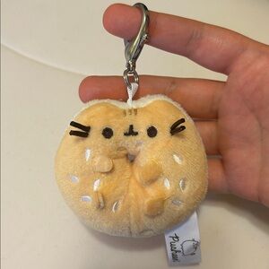 Pusheen Bagel Keychain Plush 🥯